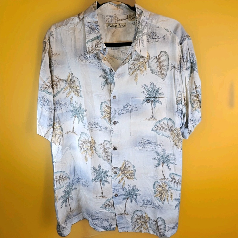 Batik Bay Palm Tree and Fish Short Sleeve Button Front Shirt 100% Rayon Size XL